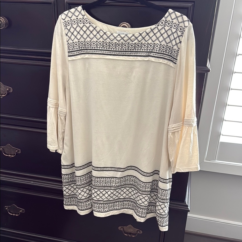 Women's Cream and Black Patterned Top